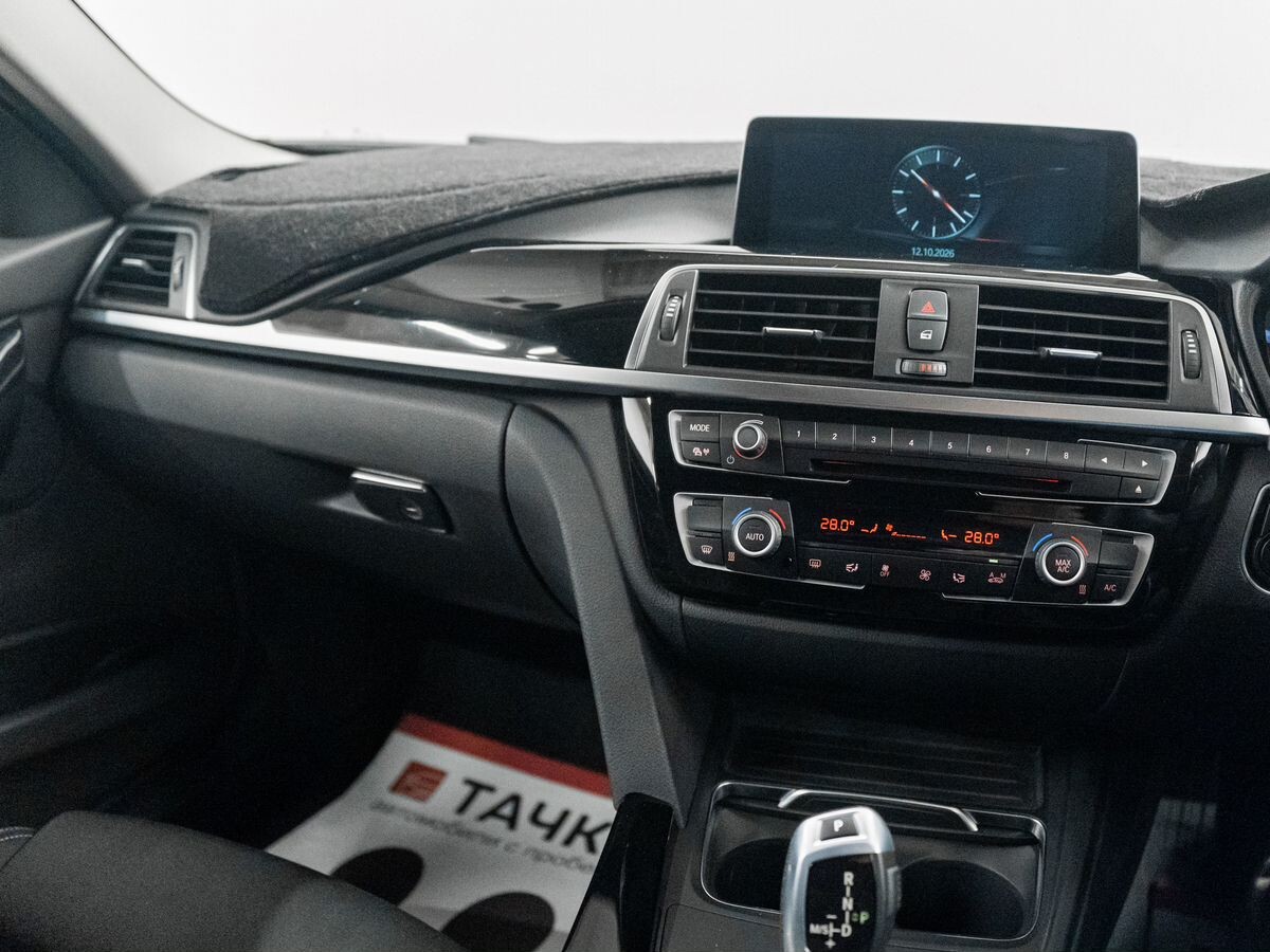 BMW 3-Series 2017 - фото автомобиля
