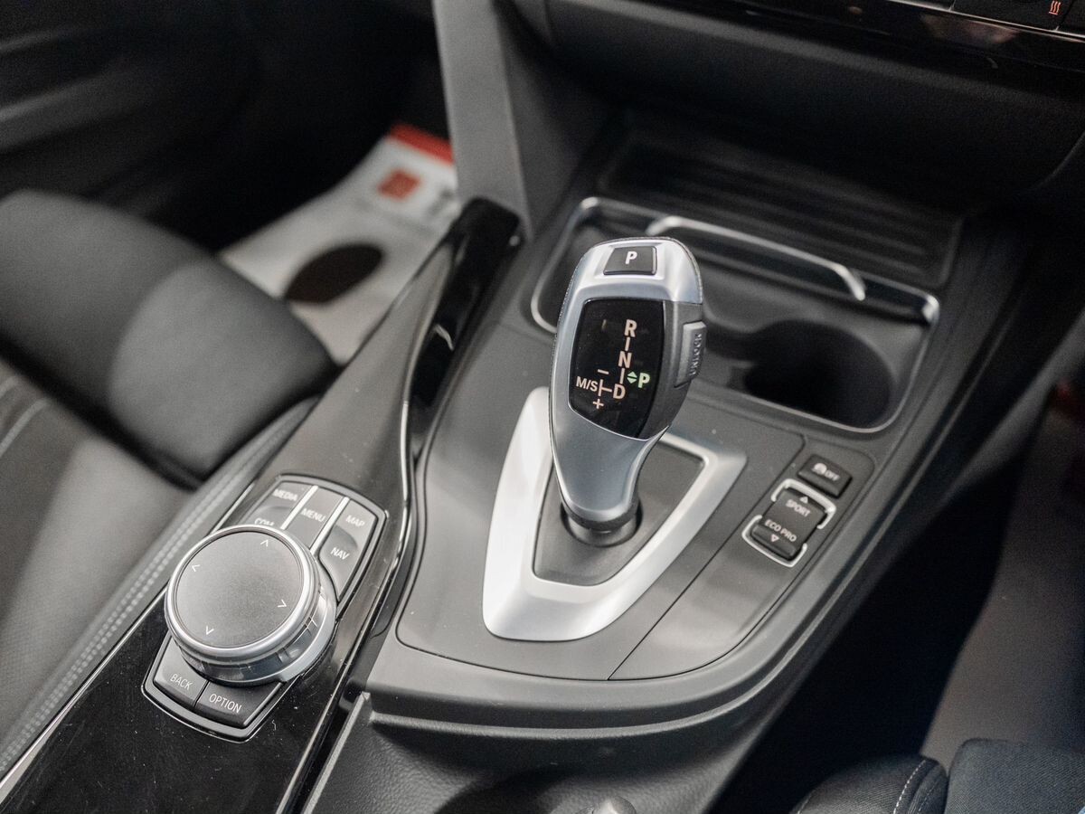 BMW 3-Series 2017 - фото автомобиля