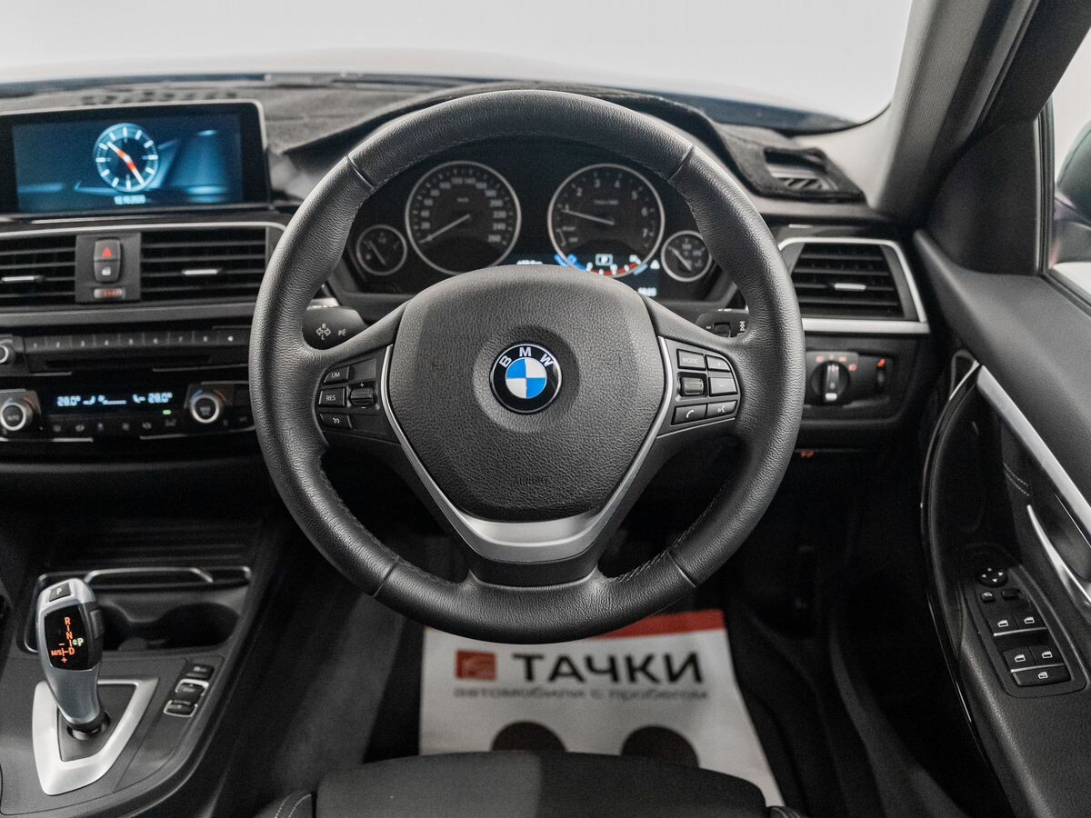 BMW 3-Series 2017 - фото автомобиля