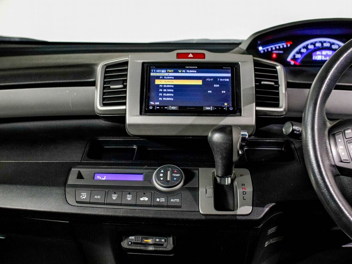 Honda Freed 2016 - фото автомобиля
