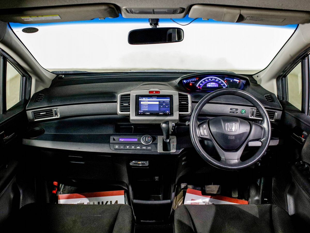 Honda Freed 2016 - фото автомобиля