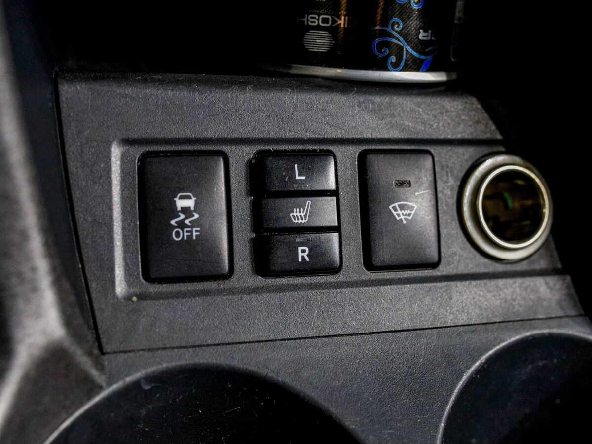 Toyota RAV4 2012 - фото автомобиля