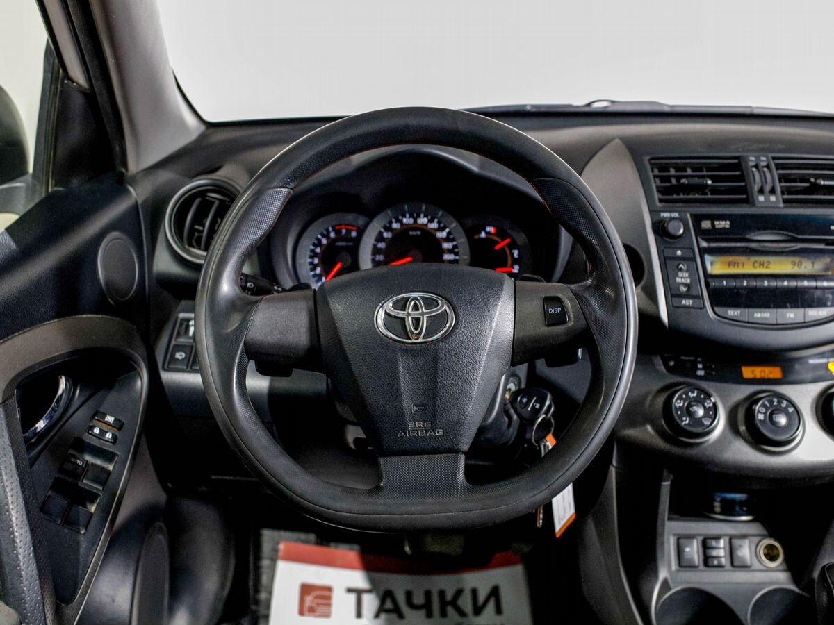 Toyota RAV4 2012 - фото автомобиля