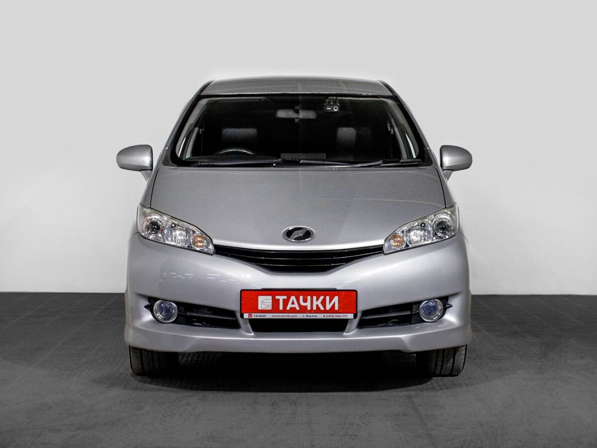Toyota Wish 2009 - фото автомобиля