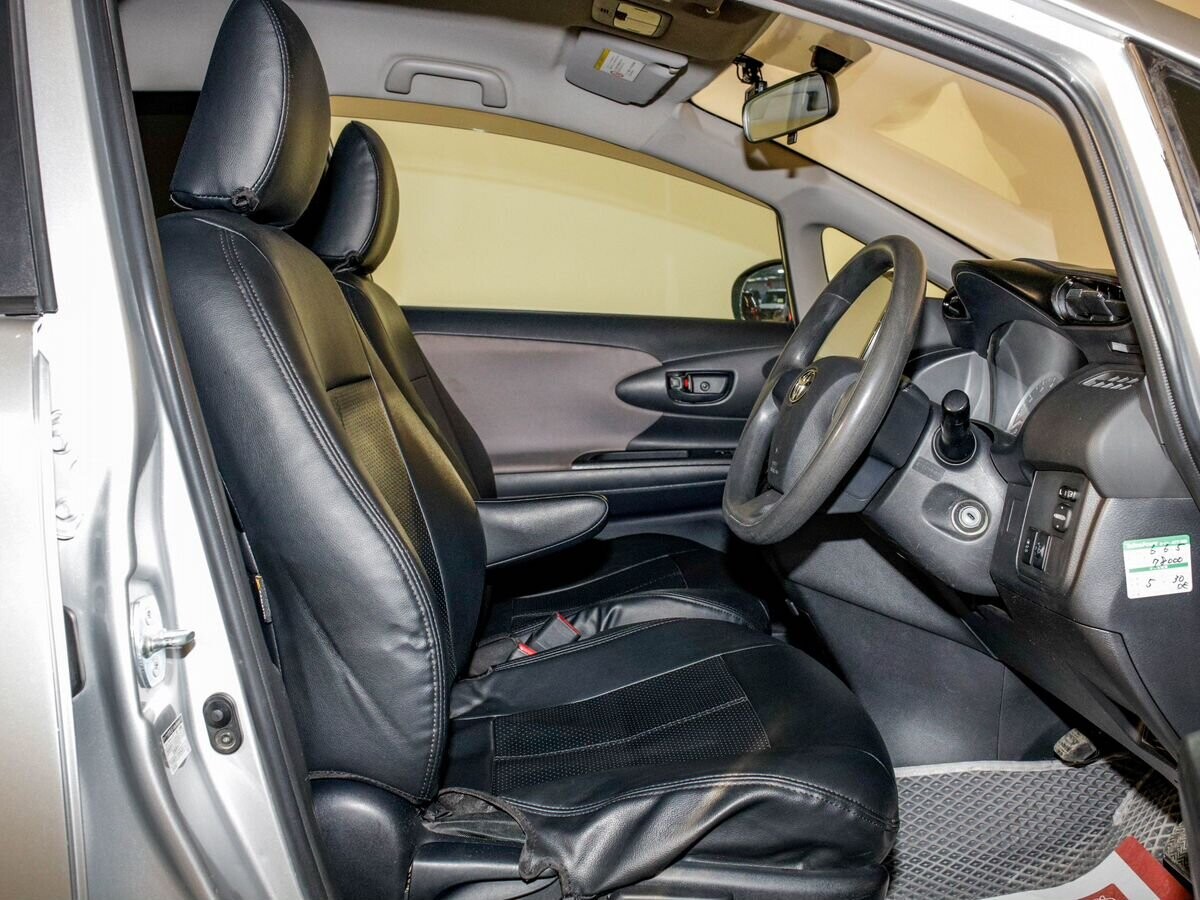 Toyota Wish 2009 - фото автомобиля