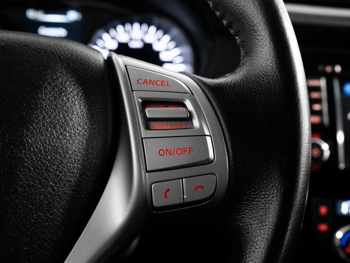 Nissan X-Trail 2017 - фото автомобиля