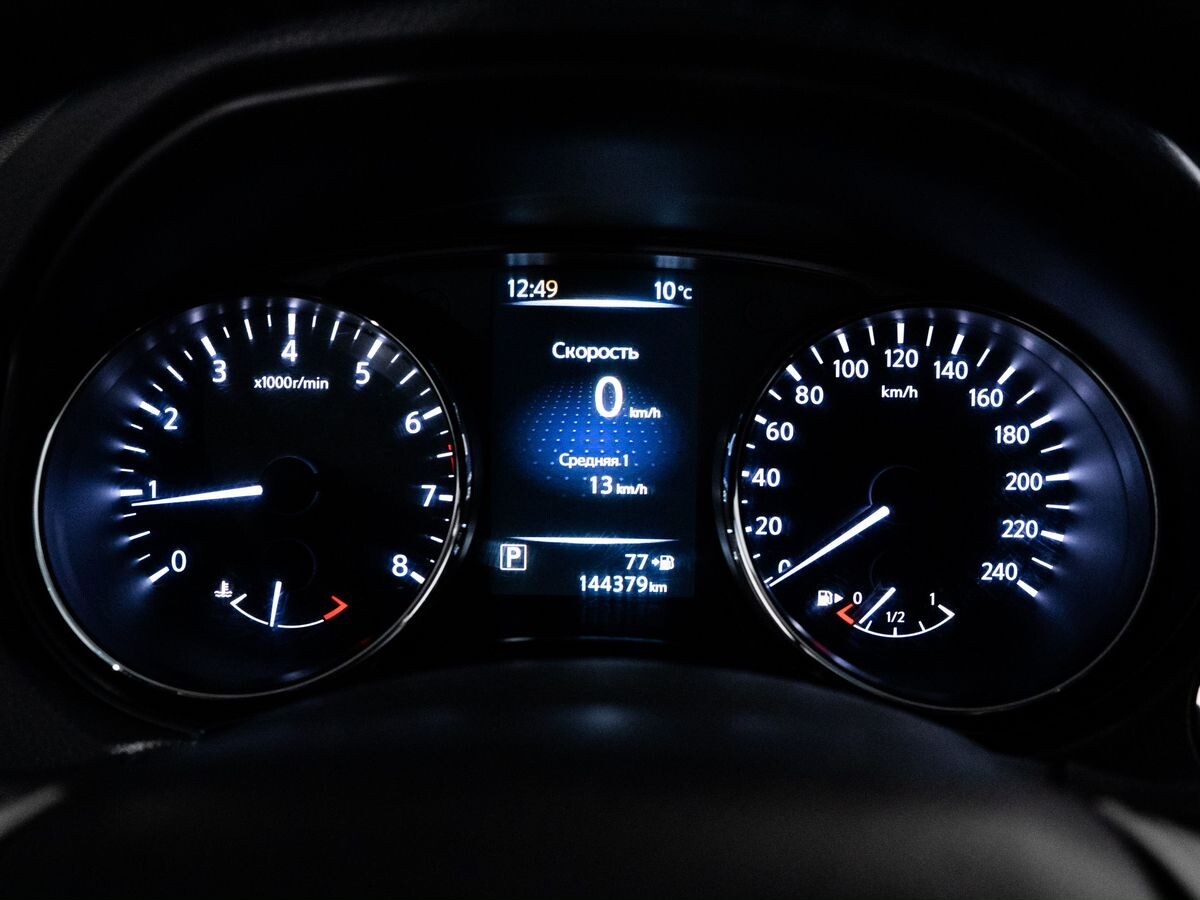 Nissan X-Trail 2017 - фото автомобиля