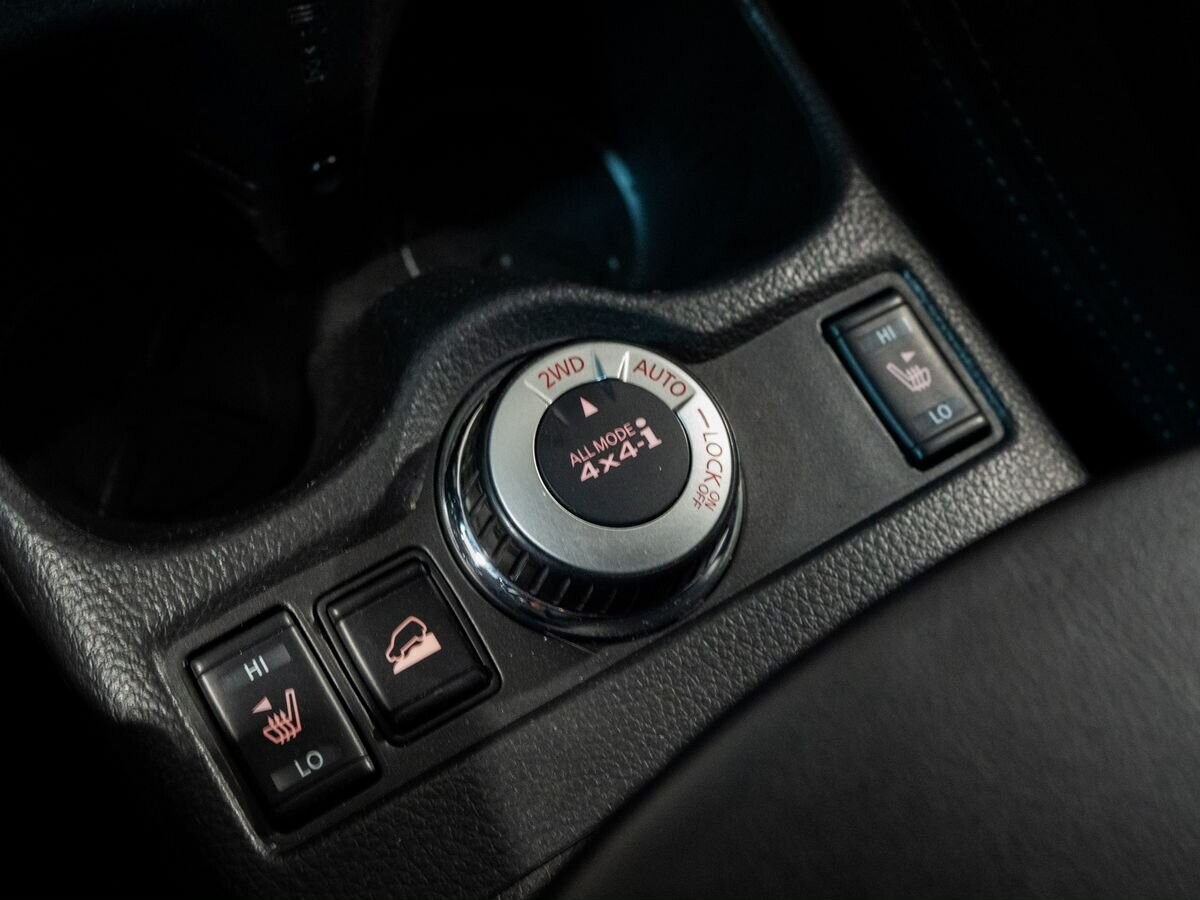 Nissan X-Trail 2017 - фото автомобиля