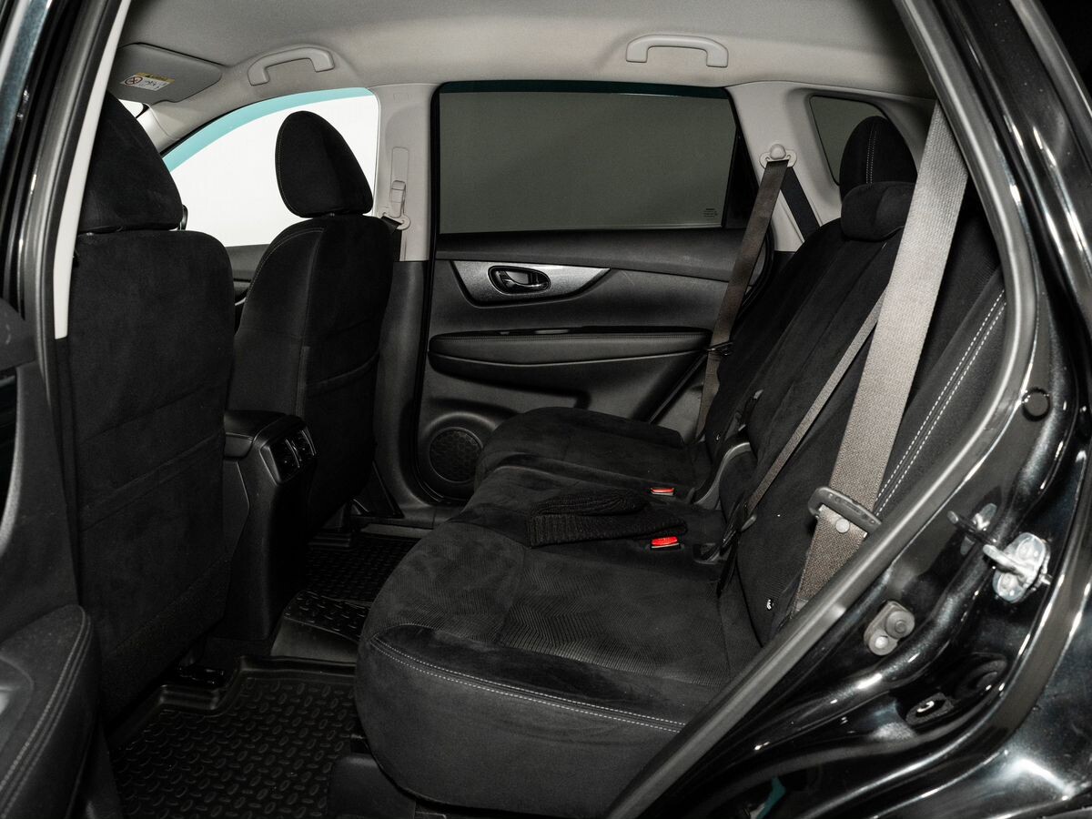 Nissan X-Trail 2017 - фото автомобиля