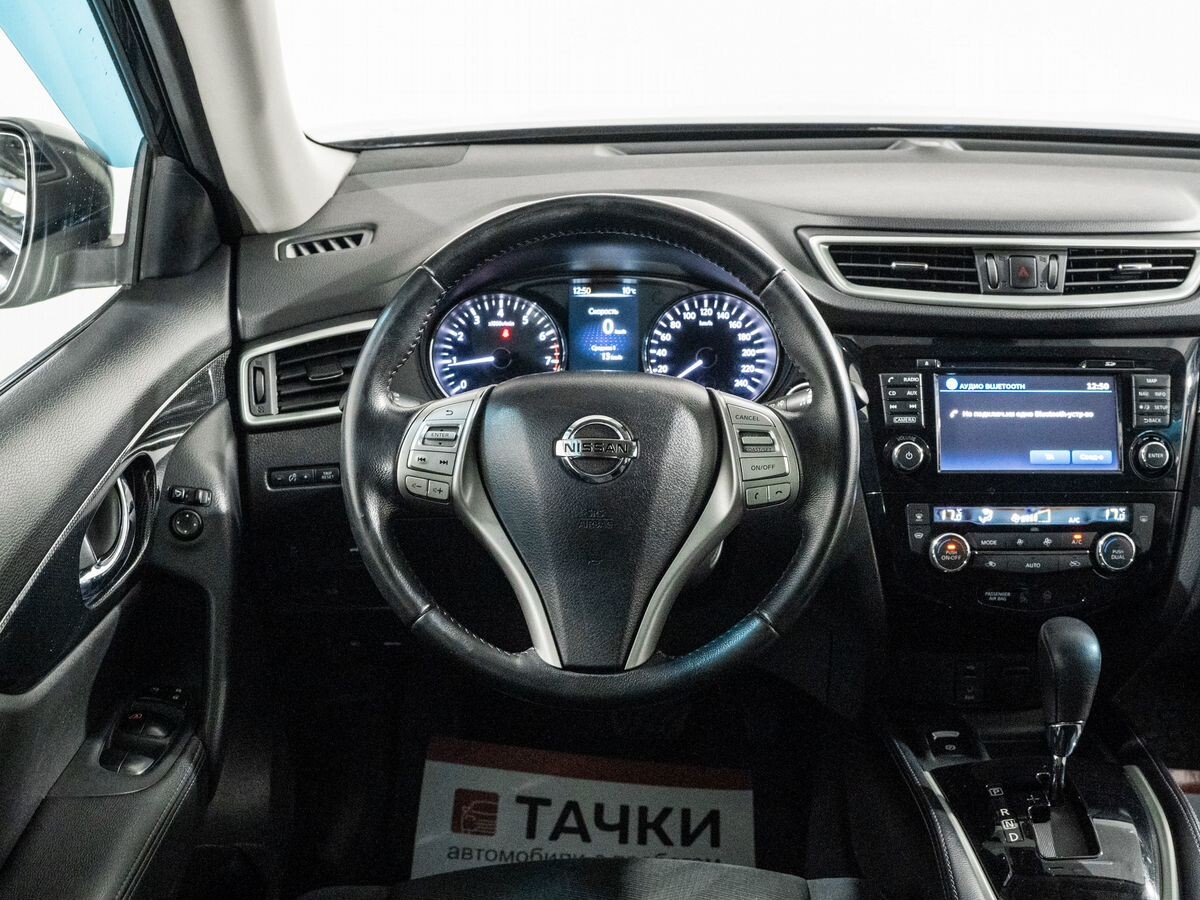 Nissan X-Trail 2017 - фото автомобиля