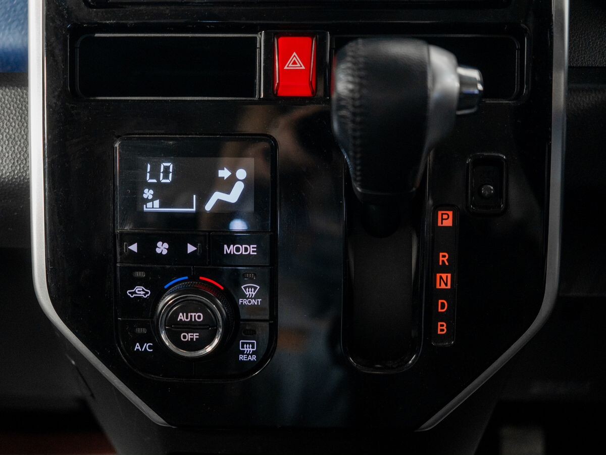 Toyota Roomy 2017 - фото автомобиля