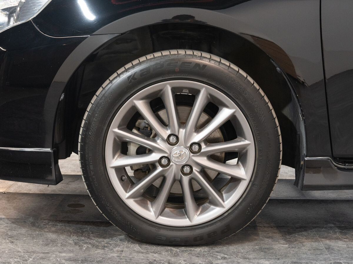 Toyota Corolla Fielder 2010 - фото автомобиля