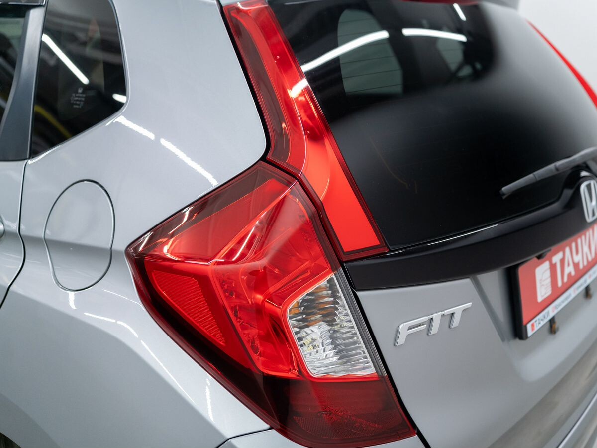Honda Fit 2013 - фото автомобиля