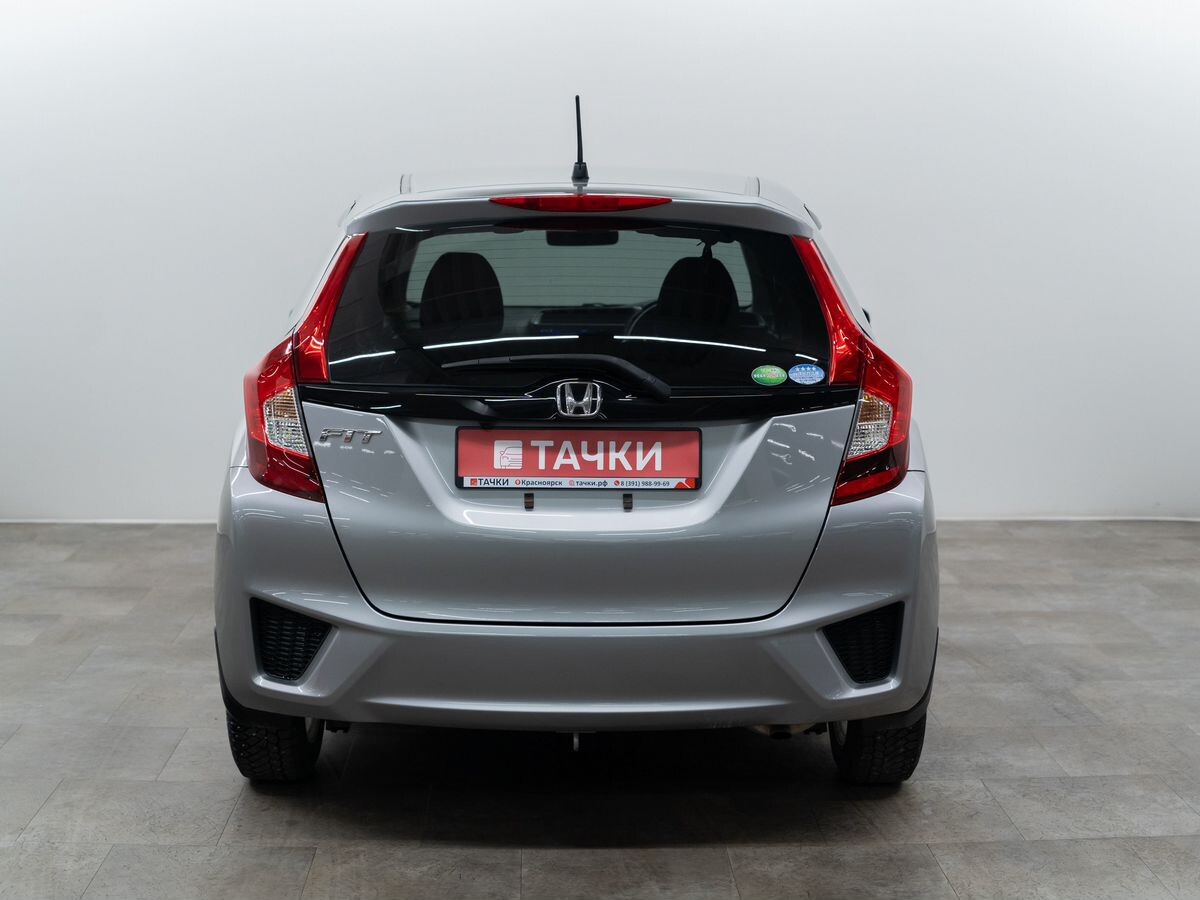 Honda Fit 2013 - фото автомобиля
