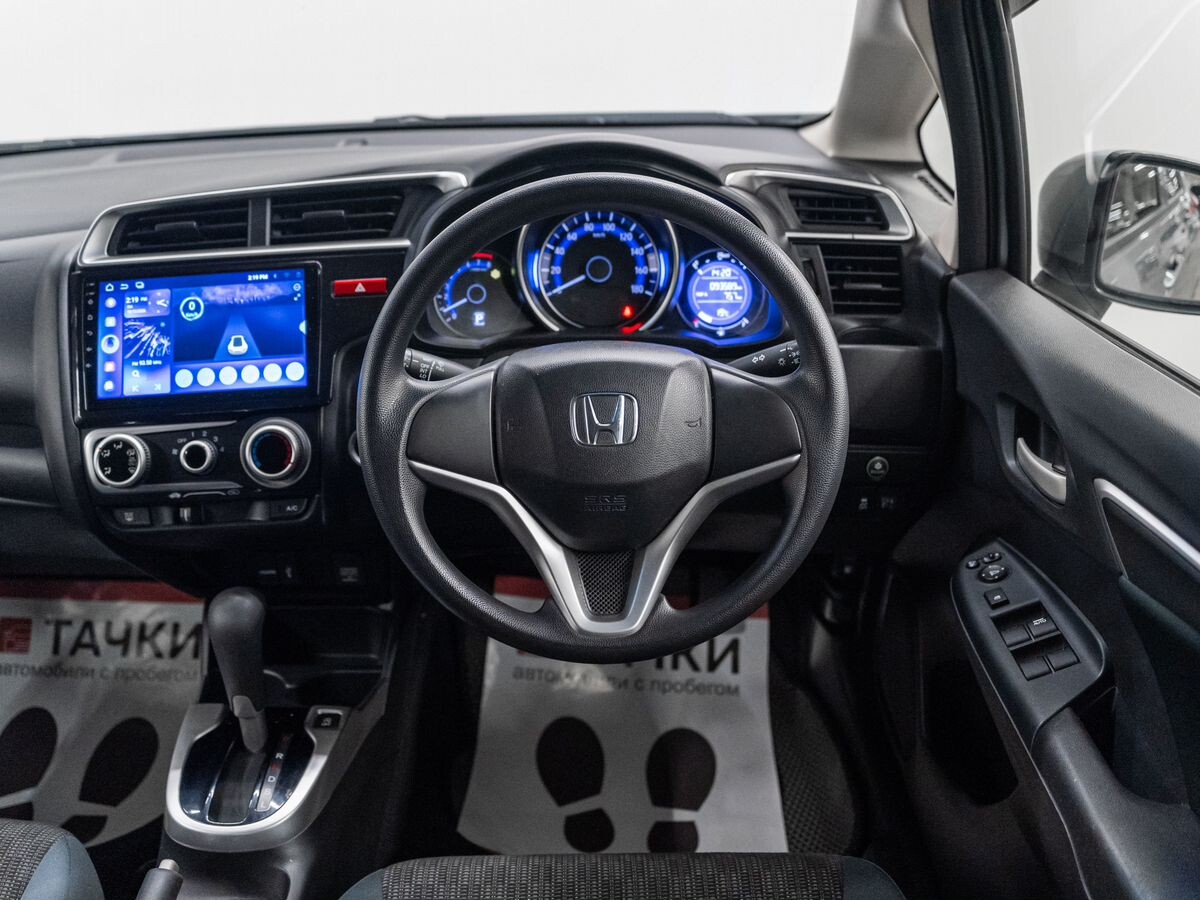 Honda Fit 2013 - фото автомобиля