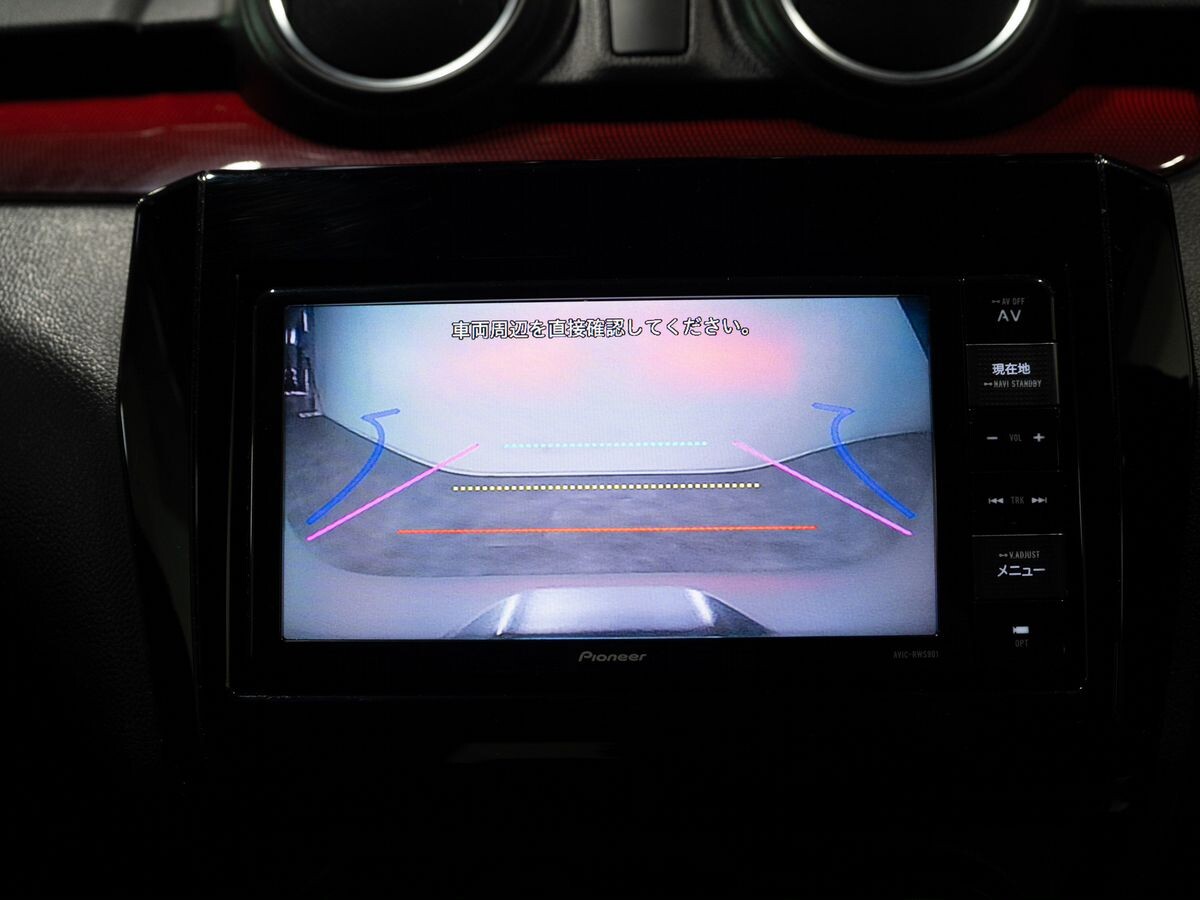 Suzuki Swift 2018 - фото автомобиля