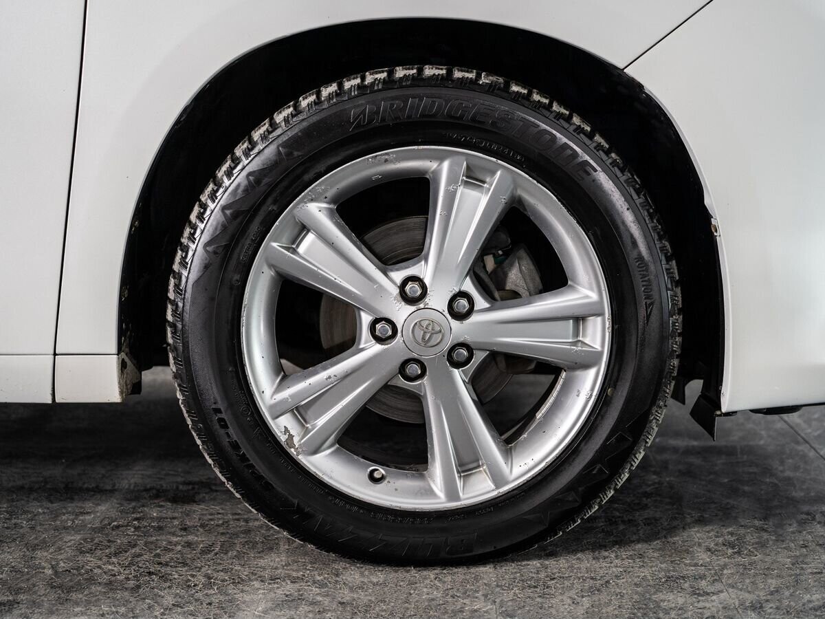 Toyota Alphard 2012 - фото автомобиля