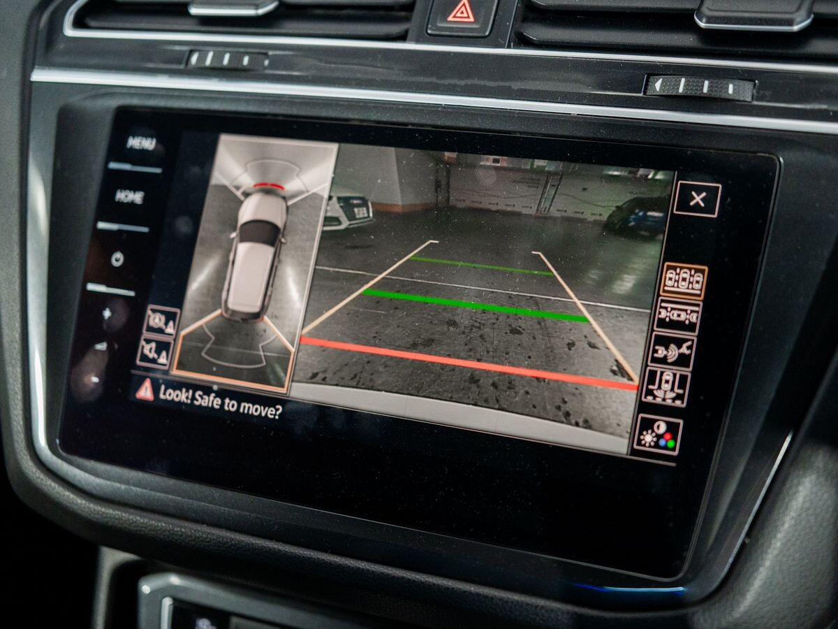 Volkswagen Tiguan 2018 - фото автомобиля