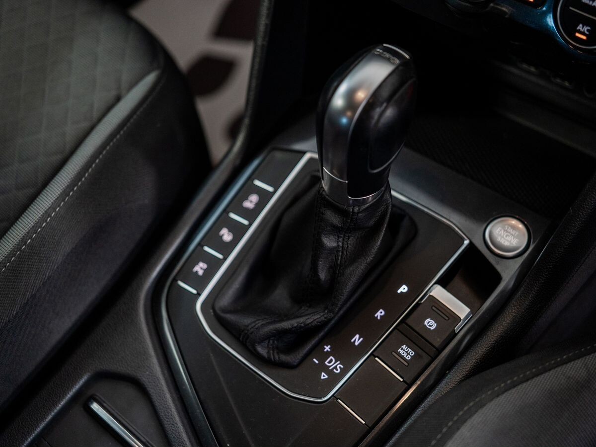 Volkswagen Tiguan 2018 - фото автомобиля