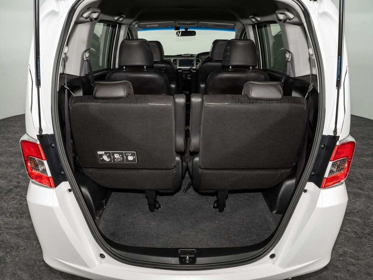 Honda Freed 2016 - фото автомобиля
