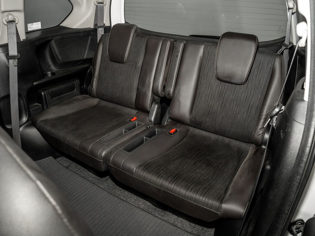 Honda Freed 2016 - фото автомобиля