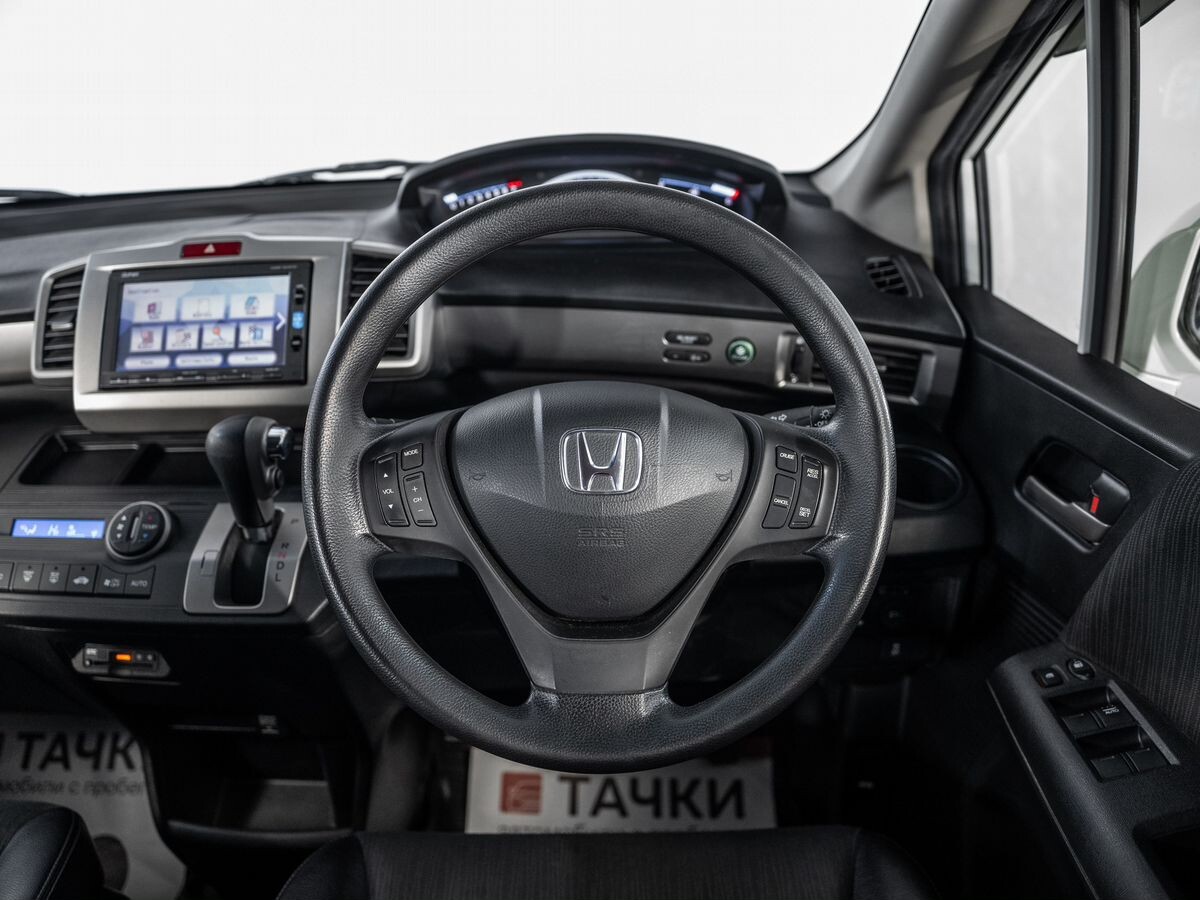 Honda Freed 2016 - фото автомобиля