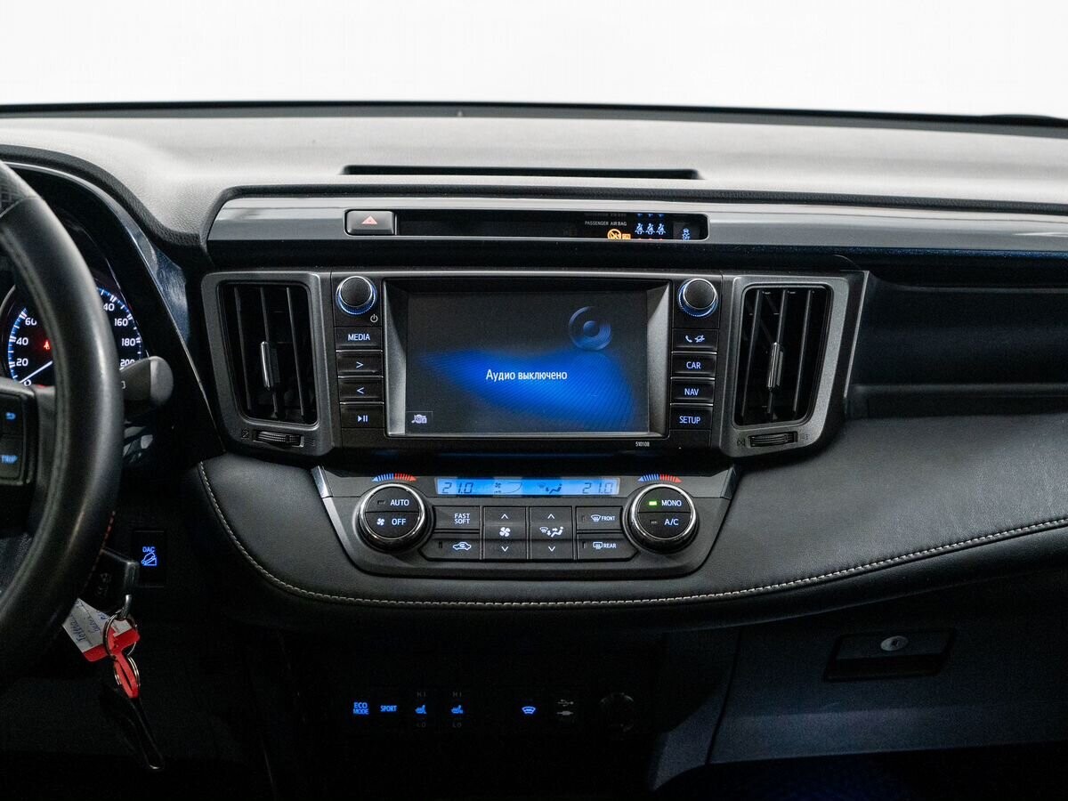Toyota RAV4 2017 - фото автомобиля
