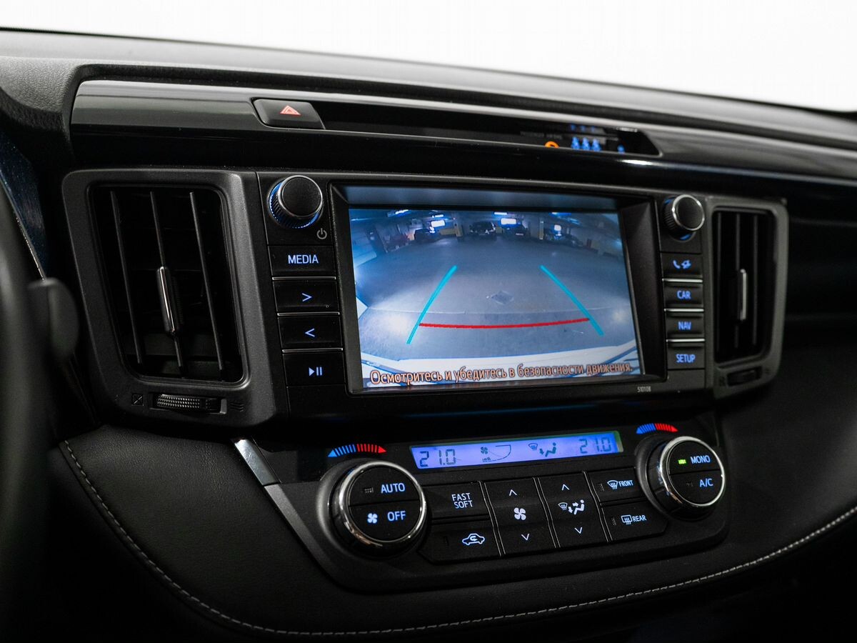 Toyota RAV4 2017 - фото автомобиля