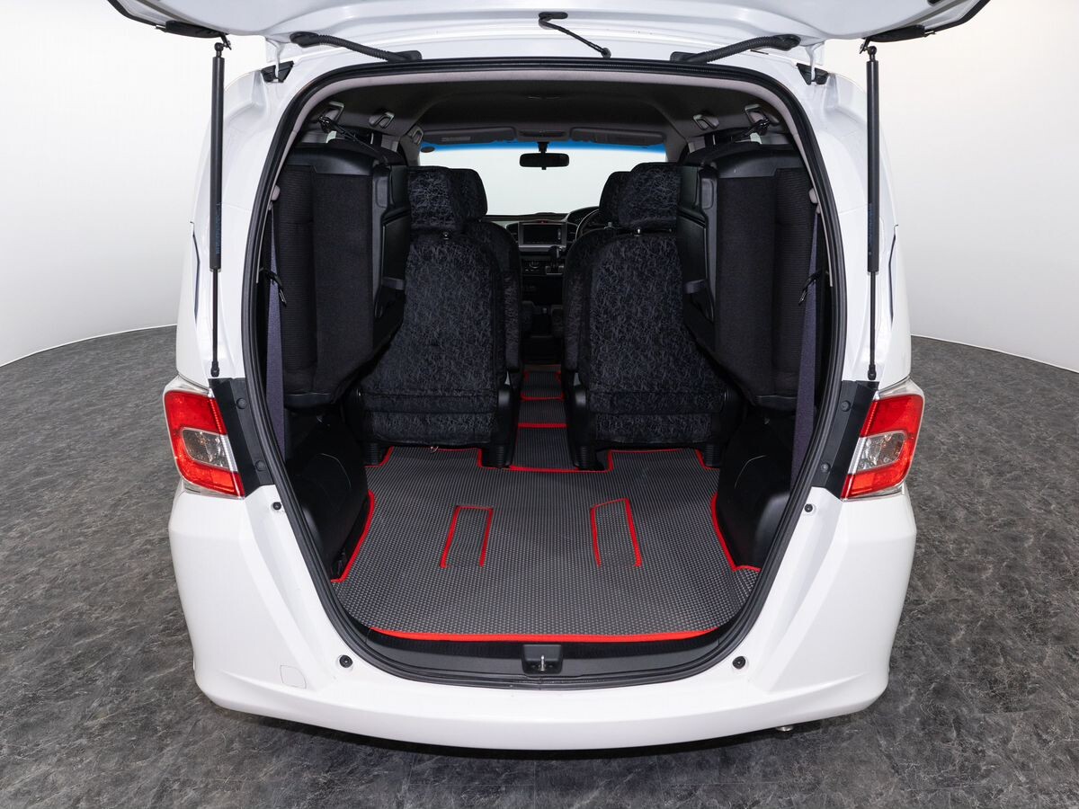 Honda Freed 2014 - фото автомобиля