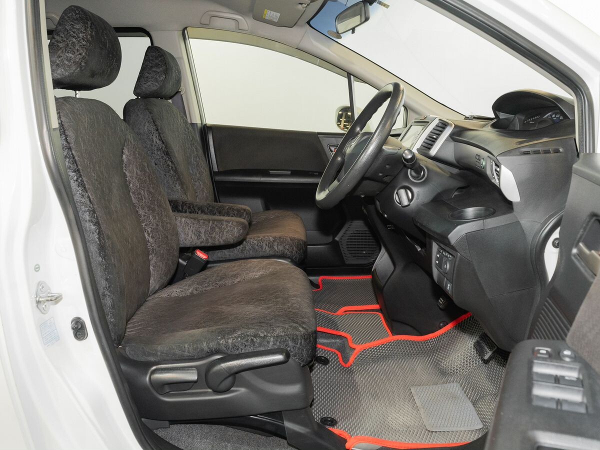 Honda Freed 2014 - фото автомобиля