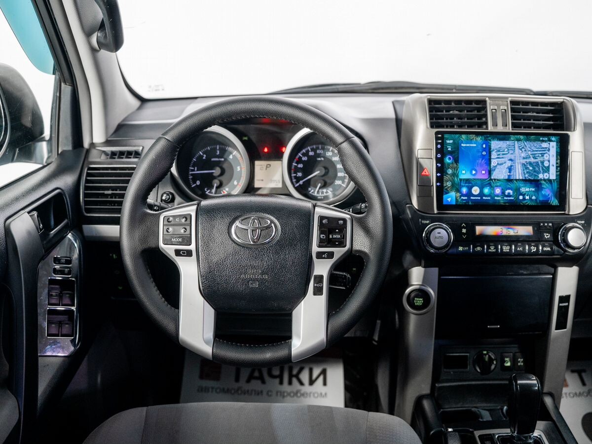 Toyota Land Cruiser Prado 2012 - фото автомобиля