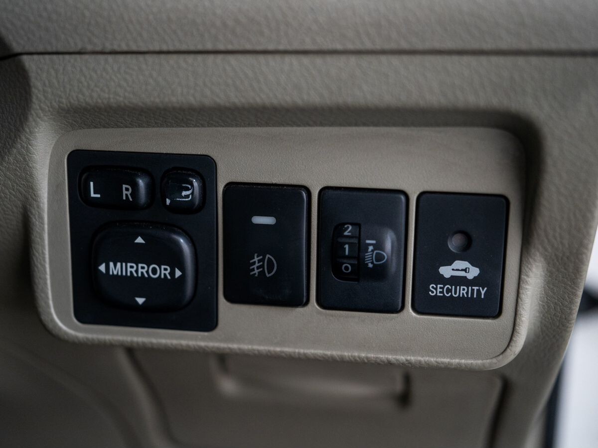 Toyota Corolla Axio 2008 - фото автомобиля