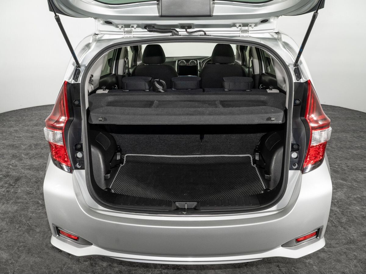 Nissan Note 2018 - фото автомобиля