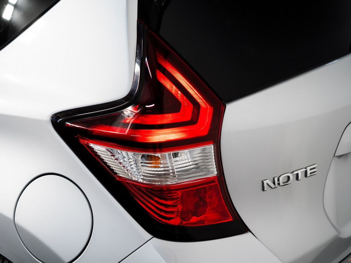 Nissan Note 2018 - фото автомобиля
