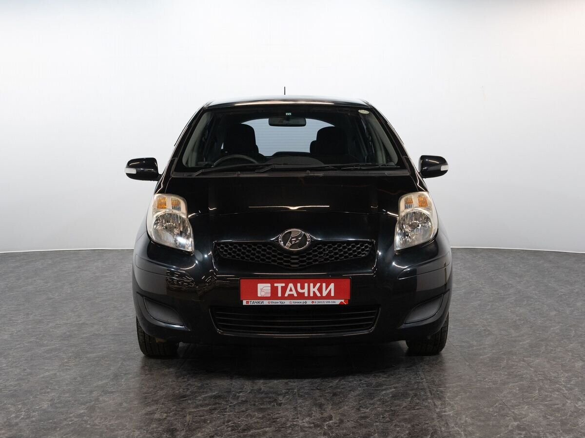 Toyota Vitz 2010 - фото автомобиля