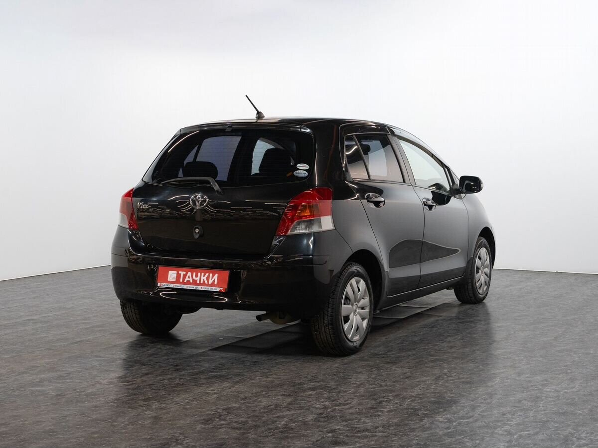 Toyota Vitz 2010 - фото автомобиля