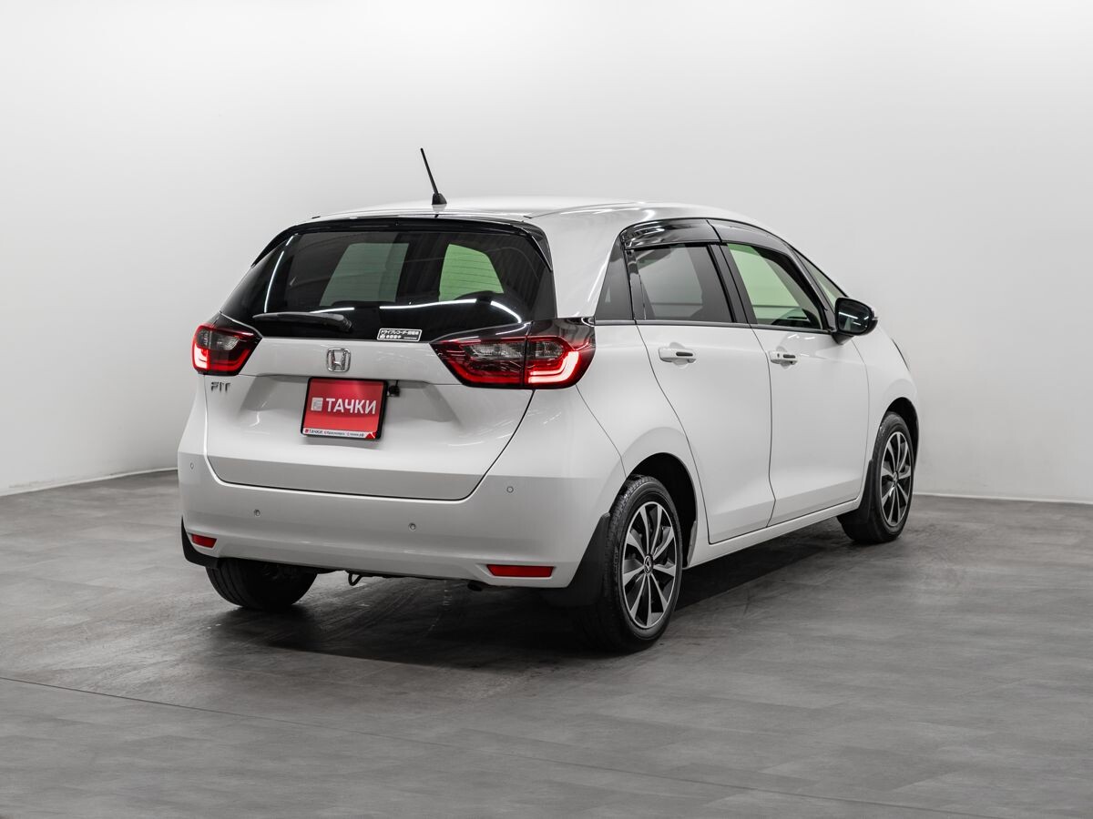 Honda Fit 2021 - фото автомобиля