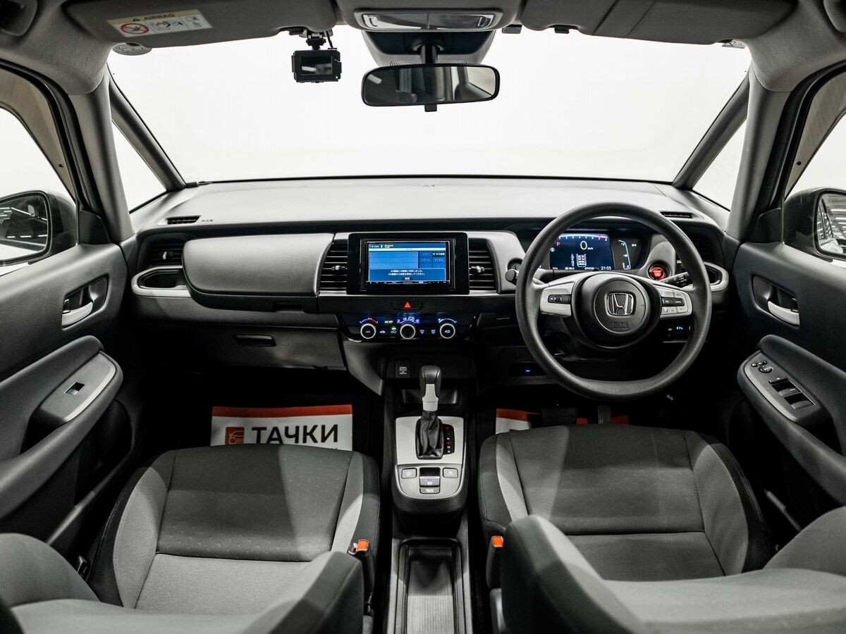 Honda Fit 2021 - фото автомобиля