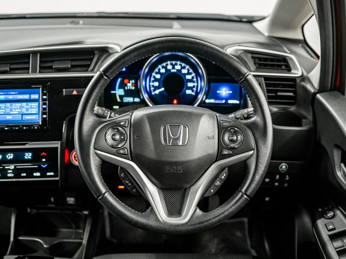 Honda Fit 2018 - фото автомобиля