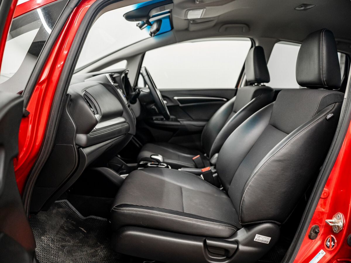 Honda Fit 2018 - фото автомобиля
