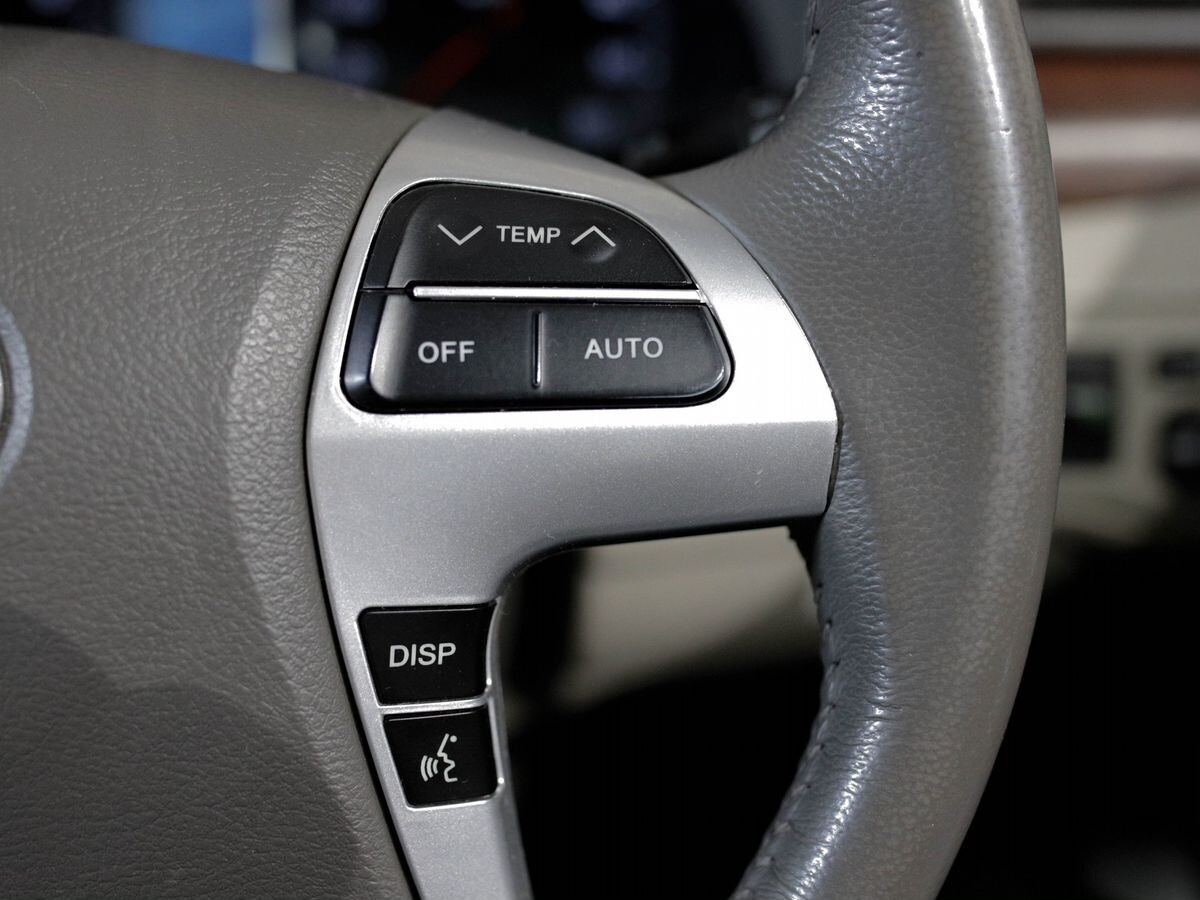Toyota Premio 2010 - фото автомобиля