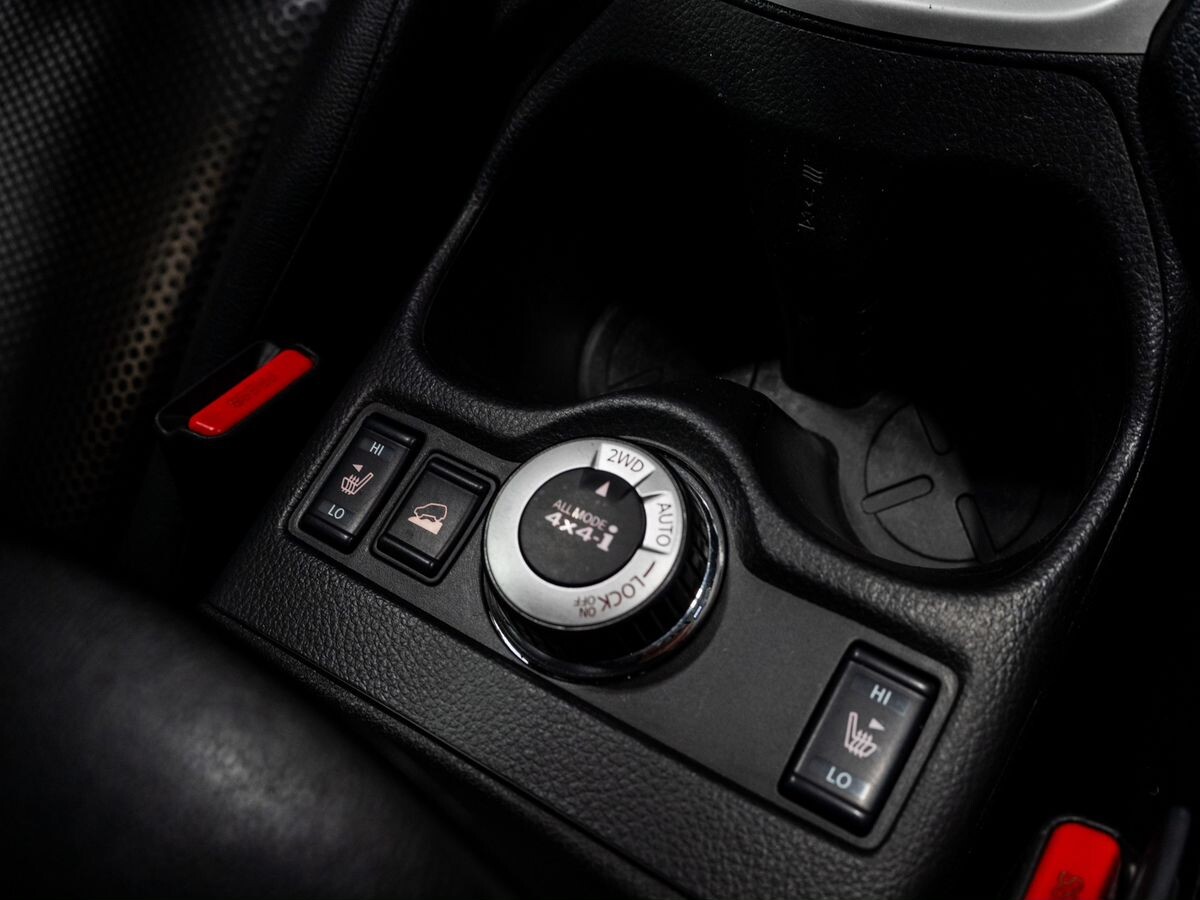 Nissan X-Trail 2015 - фото автомобиля