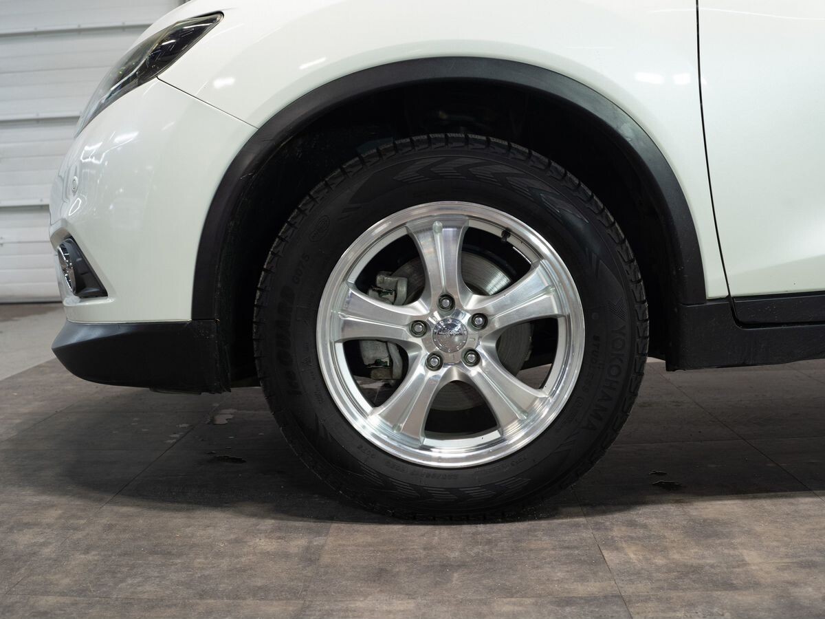 Nissan X-Trail 2015 - фото автомобиля