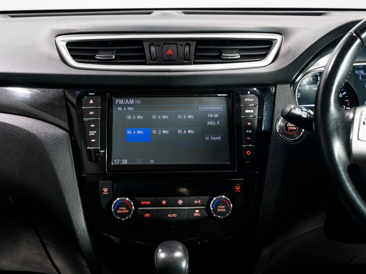 Nissan X-Trail 2015 - фото автомобиля