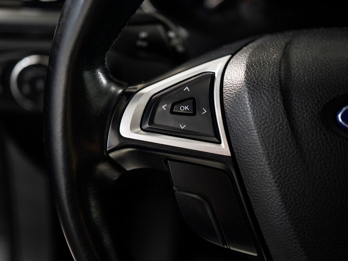 Ford Mondeo 2015 - фото автомобиля
