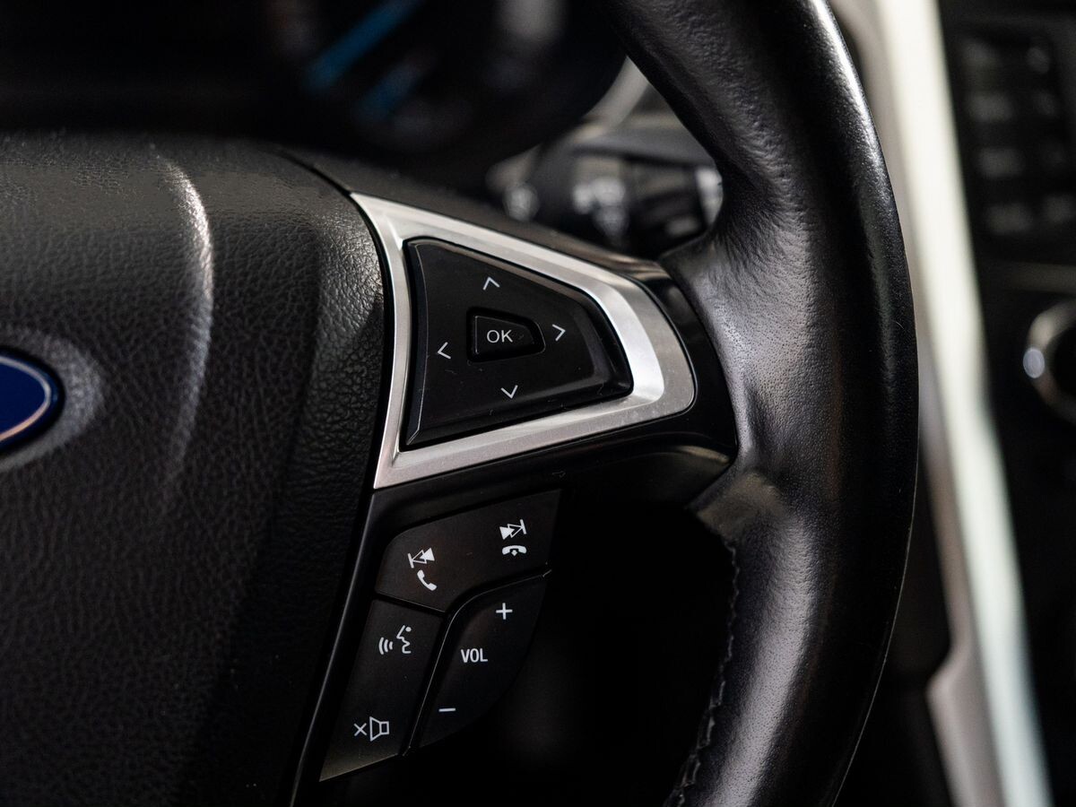 Ford Mondeo 2015 - фото автомобиля