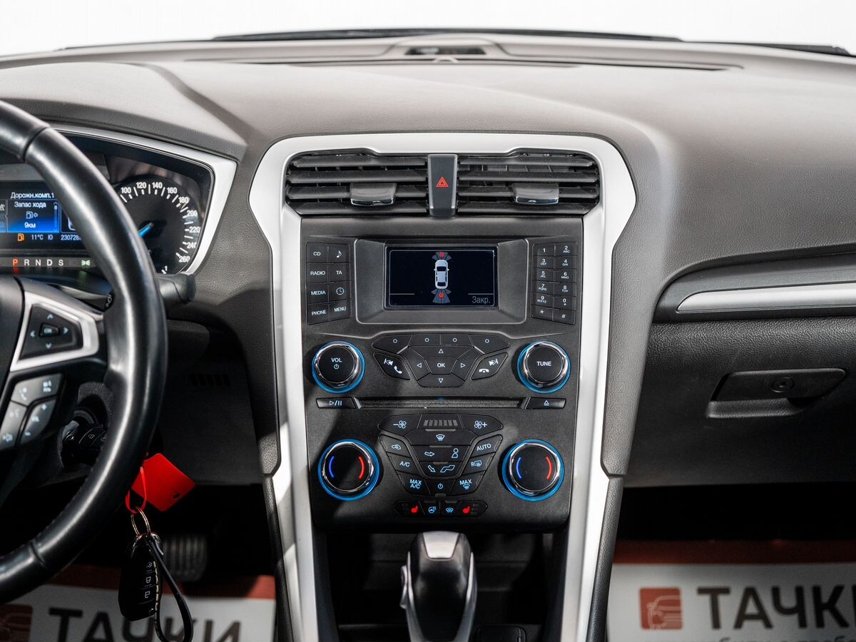 Ford Mondeo 2015 - фото автомобиля