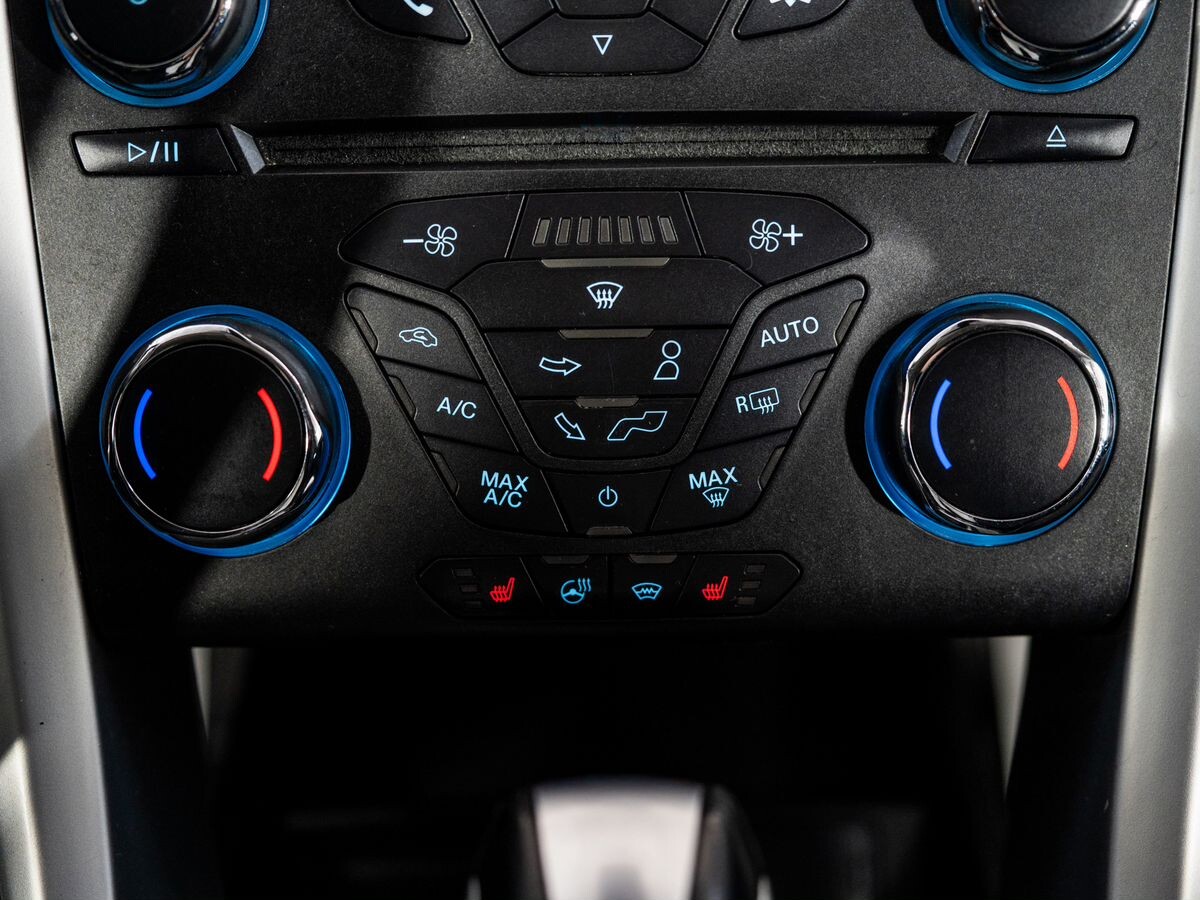 Ford Mondeo 2015 - фото автомобиля