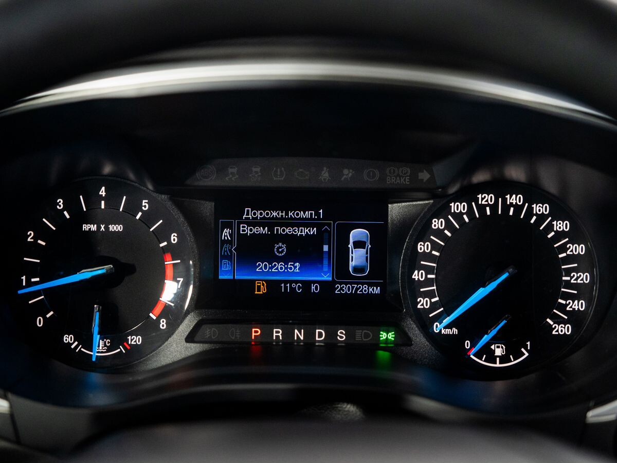 Ford Mondeo 2015 - фото автомобиля