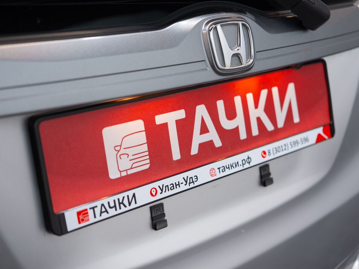 Honda Fit Shuttle 2012 - фото автомобиля